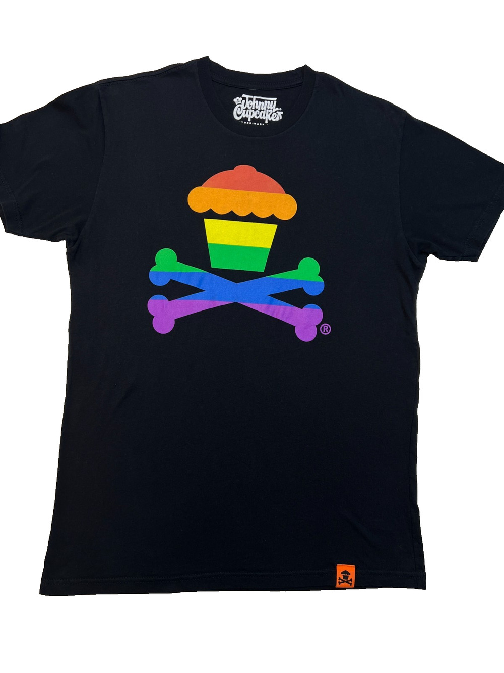 Johnny Cupcakes Womens T-Shirt Cupcake Crossbones Rainbow/Black, Sz M
